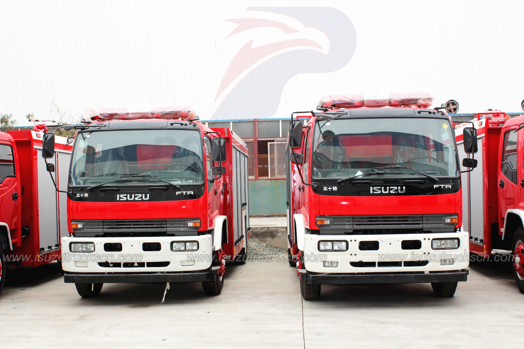 ISUZU FTR foam fire fighting vehicle/fire engine truck