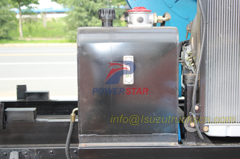 Hydraulic oil tank for road sweeper kit super structure