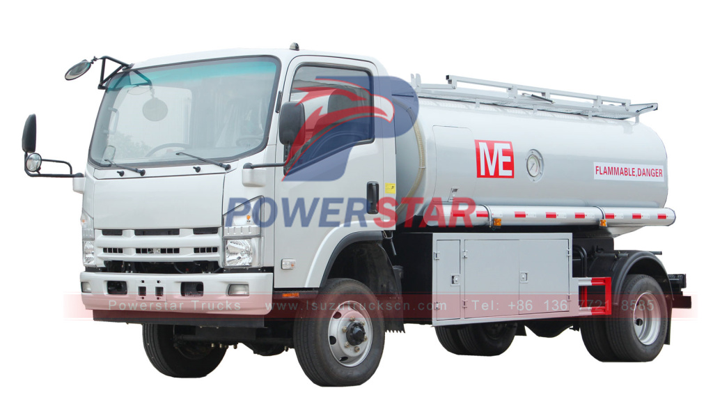 4WD ISUZU ELF NPR 700P 4x4 6000 litri fuori dal camion cisterna dell'olio combustibile della strada