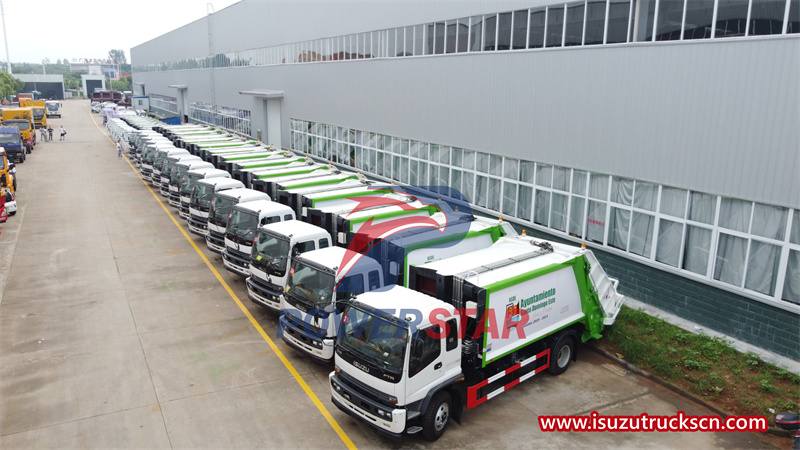 Camion compattatore di rifiuti Isuzu