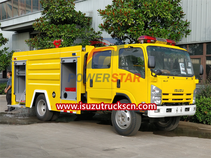 Camion dei pompieri Isuzu ELF