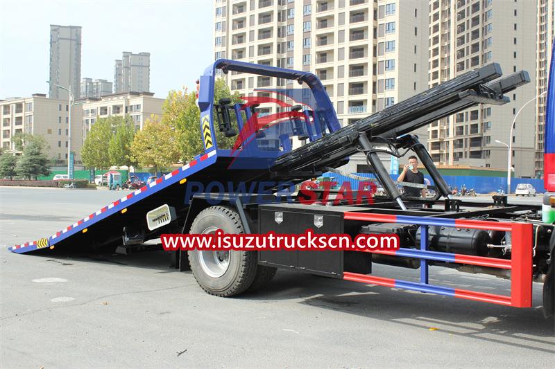 Isuzu rollback tow truck