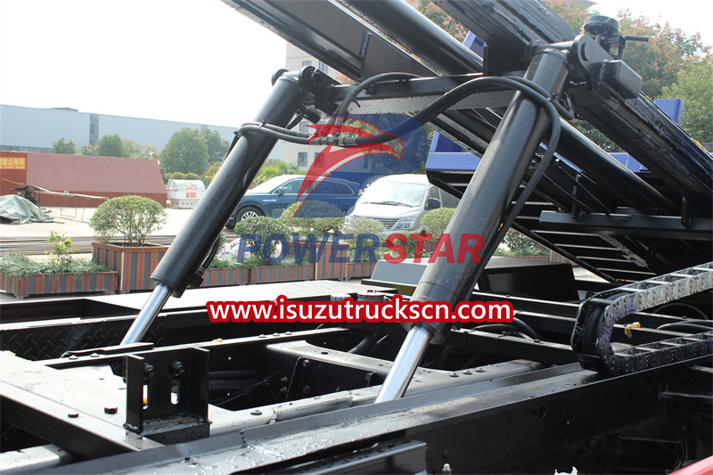 Isuzu rollback tow truck