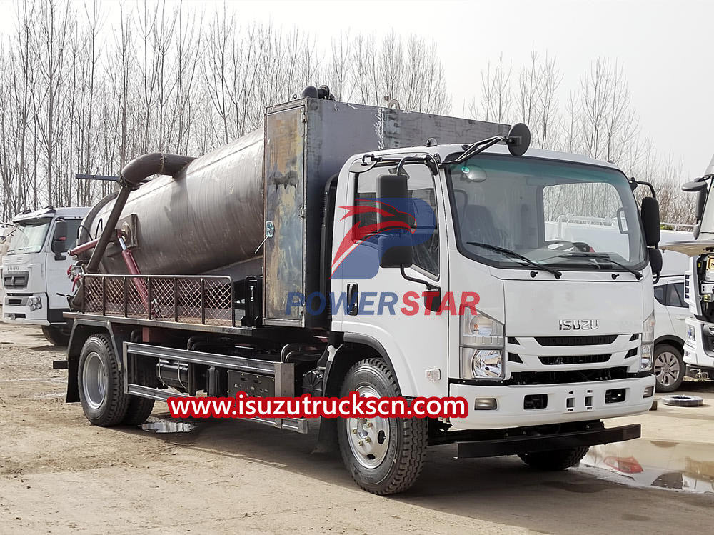 Camion di aspirazione delle acque reflue Isuzu