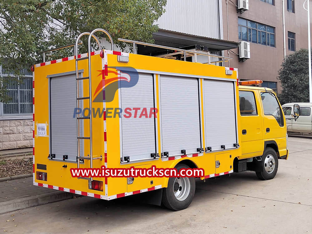 Camion con illuminazione di emergenza Isuzu