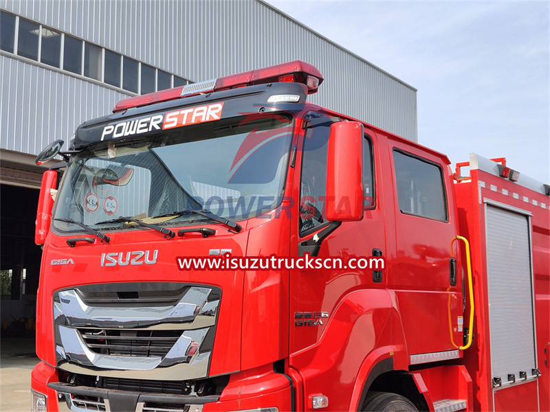 Giga camion dei pompieri Isuzu