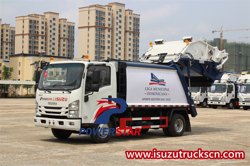 Isuzu NPR 6cbm camion compattatore di rifiuti in Etiopia