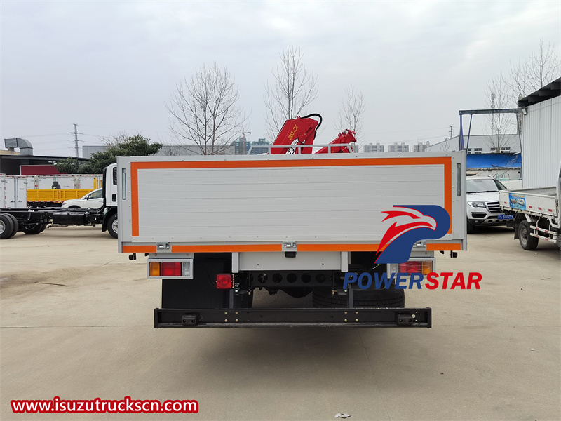 ISUZU 700P knuckle boom truck crane