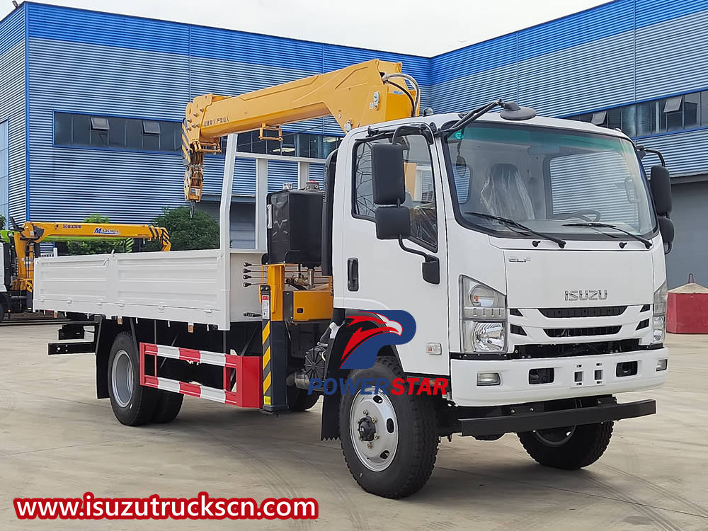 Isuzu mobile truck crane