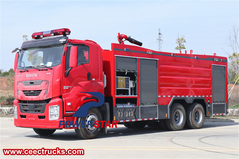 Isuzu aircraft rescue and firefighting truck