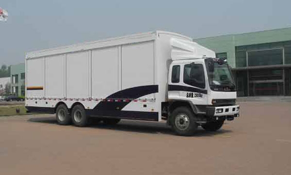 Quality Isuzu ROAD EQUIPMENT VEHICLE