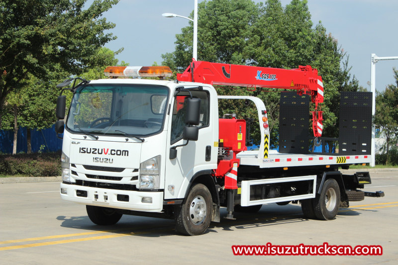 Isuzu ELF recupera camion demolitore a pianale con gru a braccio
    