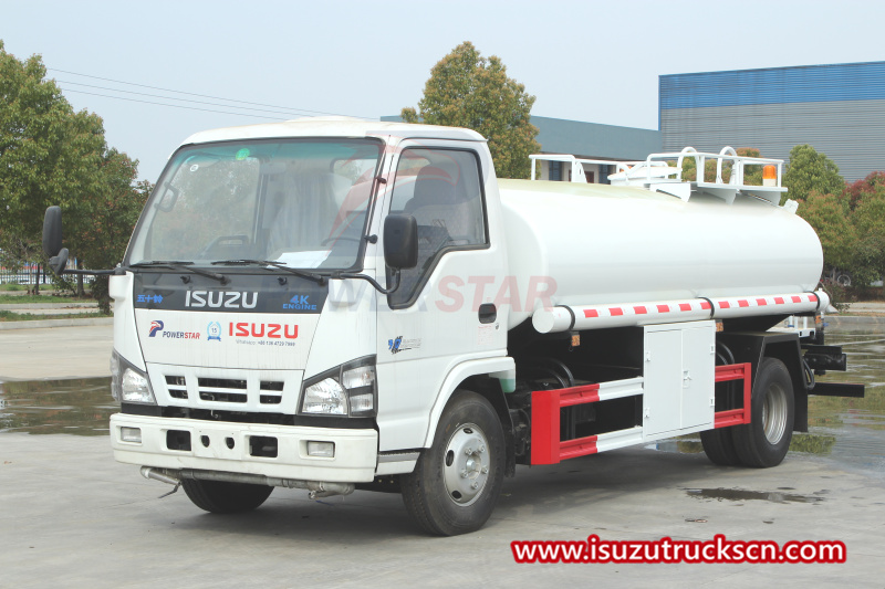 Prova per il camion cisterna dell'acqua in acciaio inossidabile per uso alimentare ISUZU 600P/NKR 5000L
    