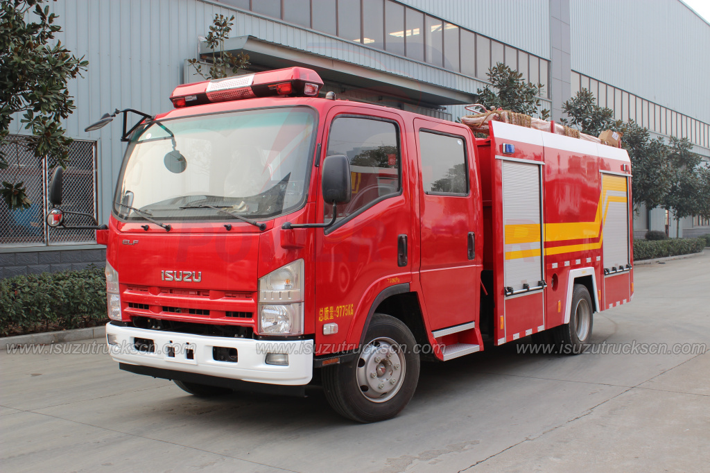 Nuovo veicolo di soccorso antincendio 3500L ISUZU con acqua
    