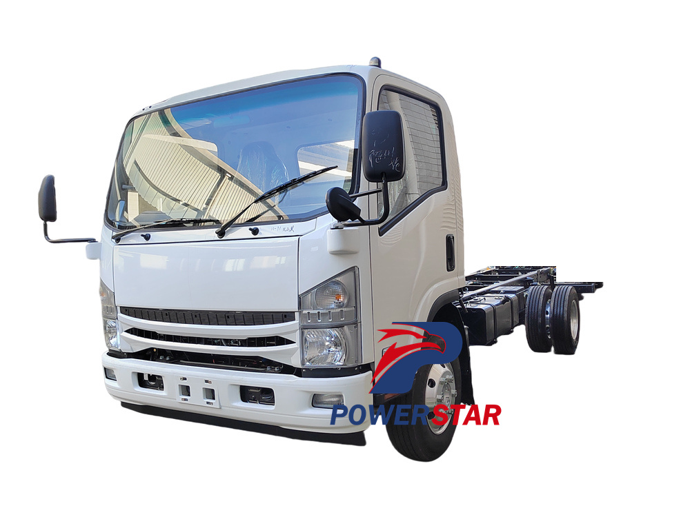 Manuale utente per camion speciali serie Isuzu 700P
    