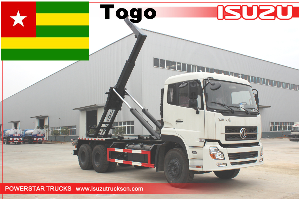 Togo - 1 camion della spazzatura con scarrabile da 20 tonnellate Dongfeng
    