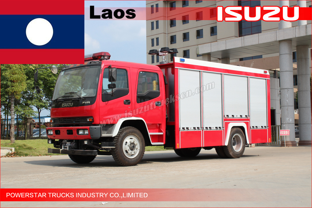 Camion dei pompieri di salvataggio per i luoghi del tour LAOS
    