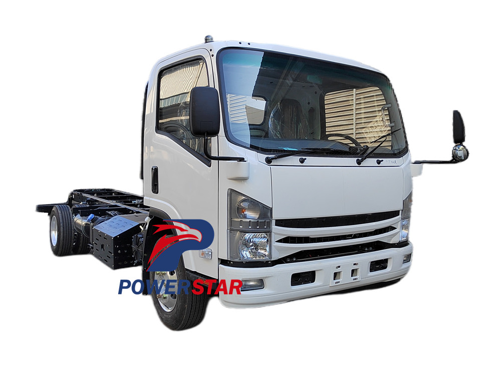 Manuale di servizio per camion speciali serie Isuzu 700P
    